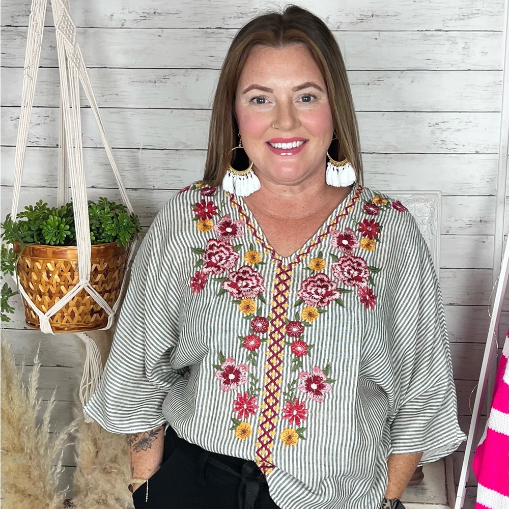 Savanna Jane embroidered top